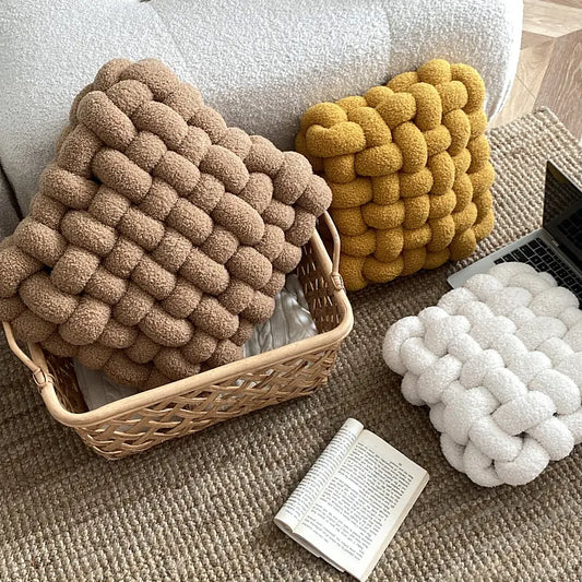 Soft Knot Cushion